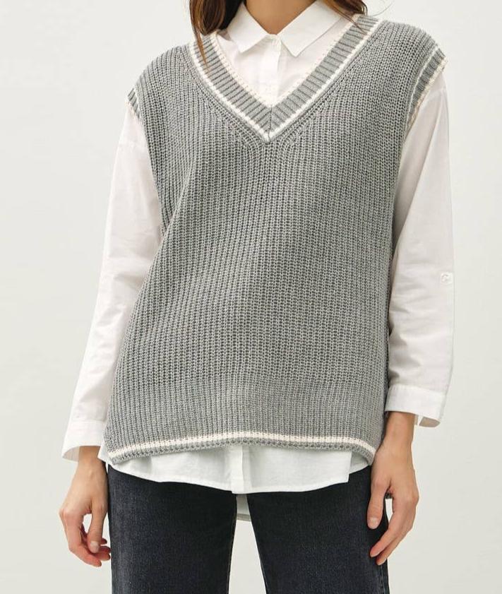 VARSITY SWEATER VEST