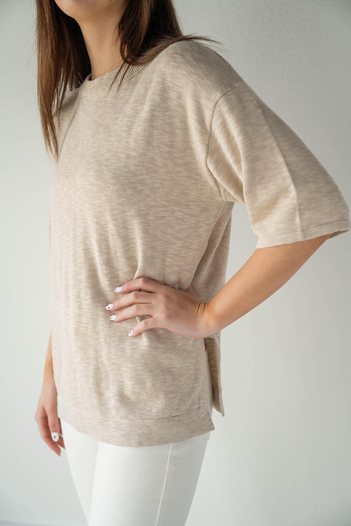 SHORT SLEEVE SWEATER TOP