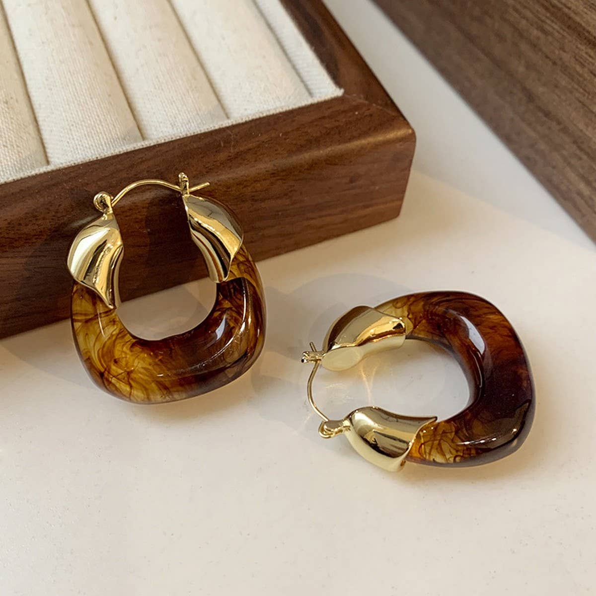RETRO BROWN LUXURY EARRINGS