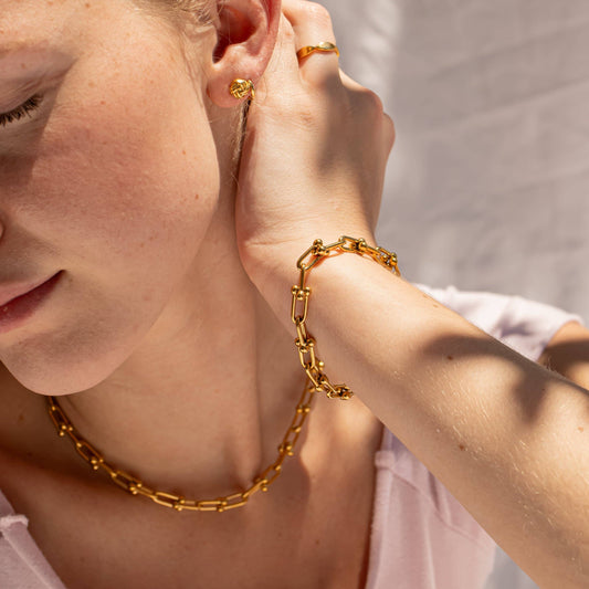 18K Gold PVD Stainless Steel Hardware Chain Bracelet: Gold