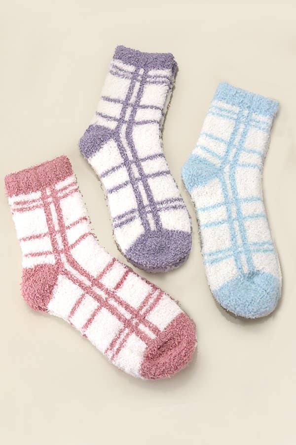 LAVENDER FLEECE PLUSH PLAID FUZZY SOCKS