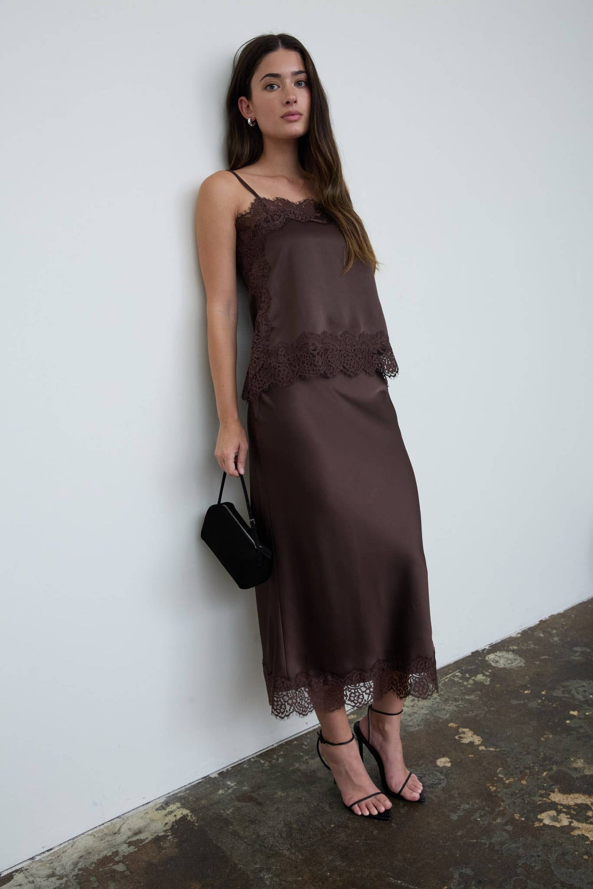 SATIN LACE SKIRT SET
