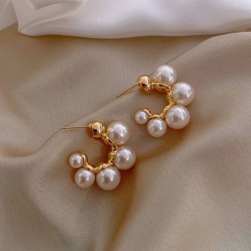 Pearl Cluster Earring
