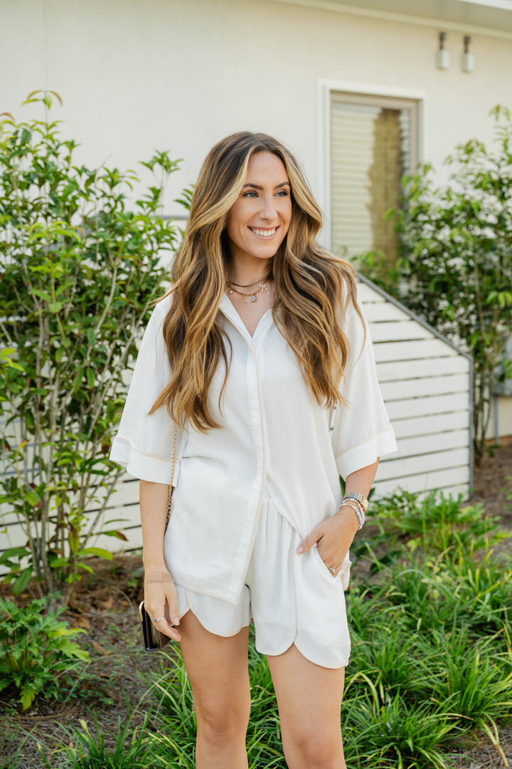 BUTTON DOWN TOP WITH SHORTS