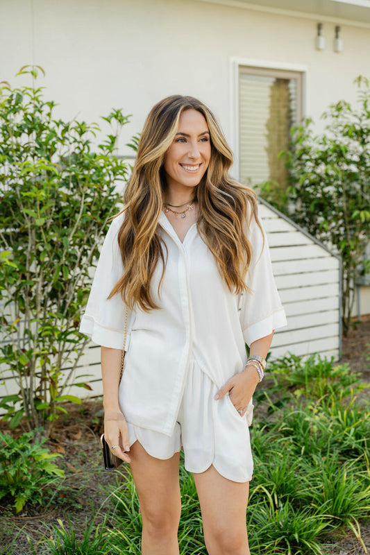 BUTTON DOWN TOP WITH SHORTS