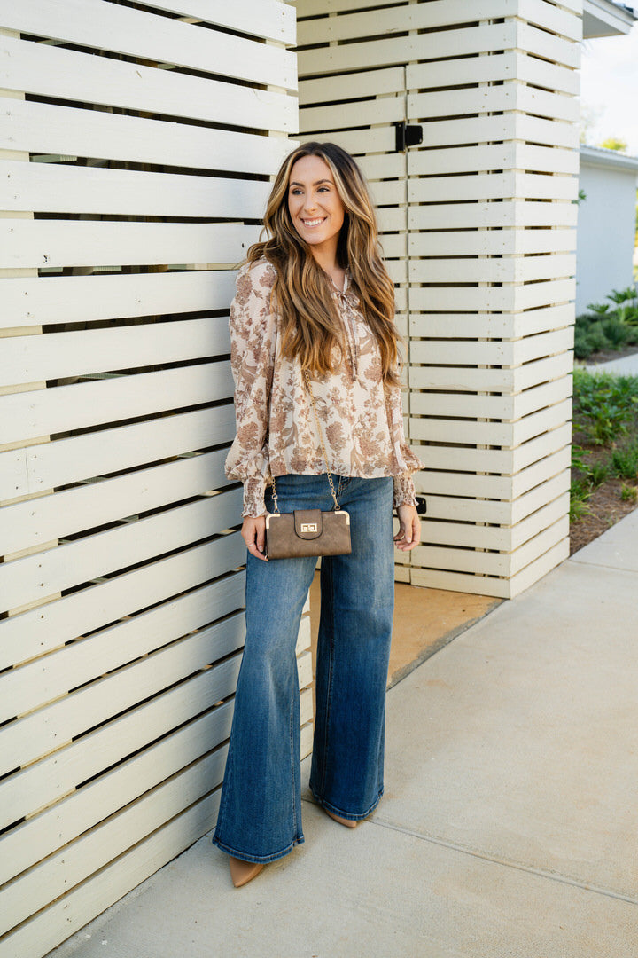 FLORAL SMOCKED TOP