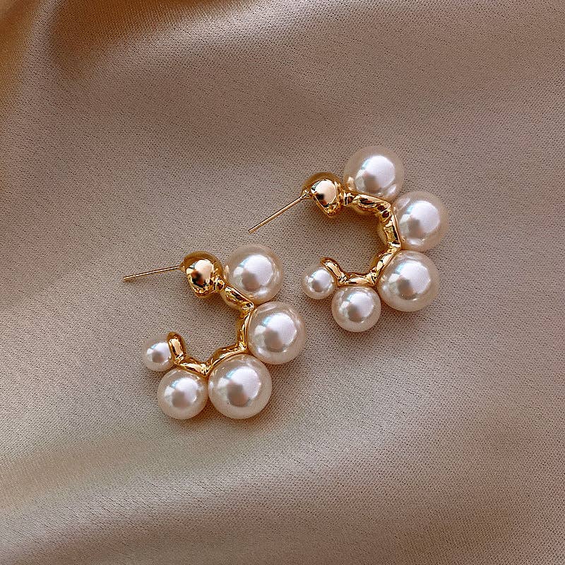 Pearl Cluster Earring