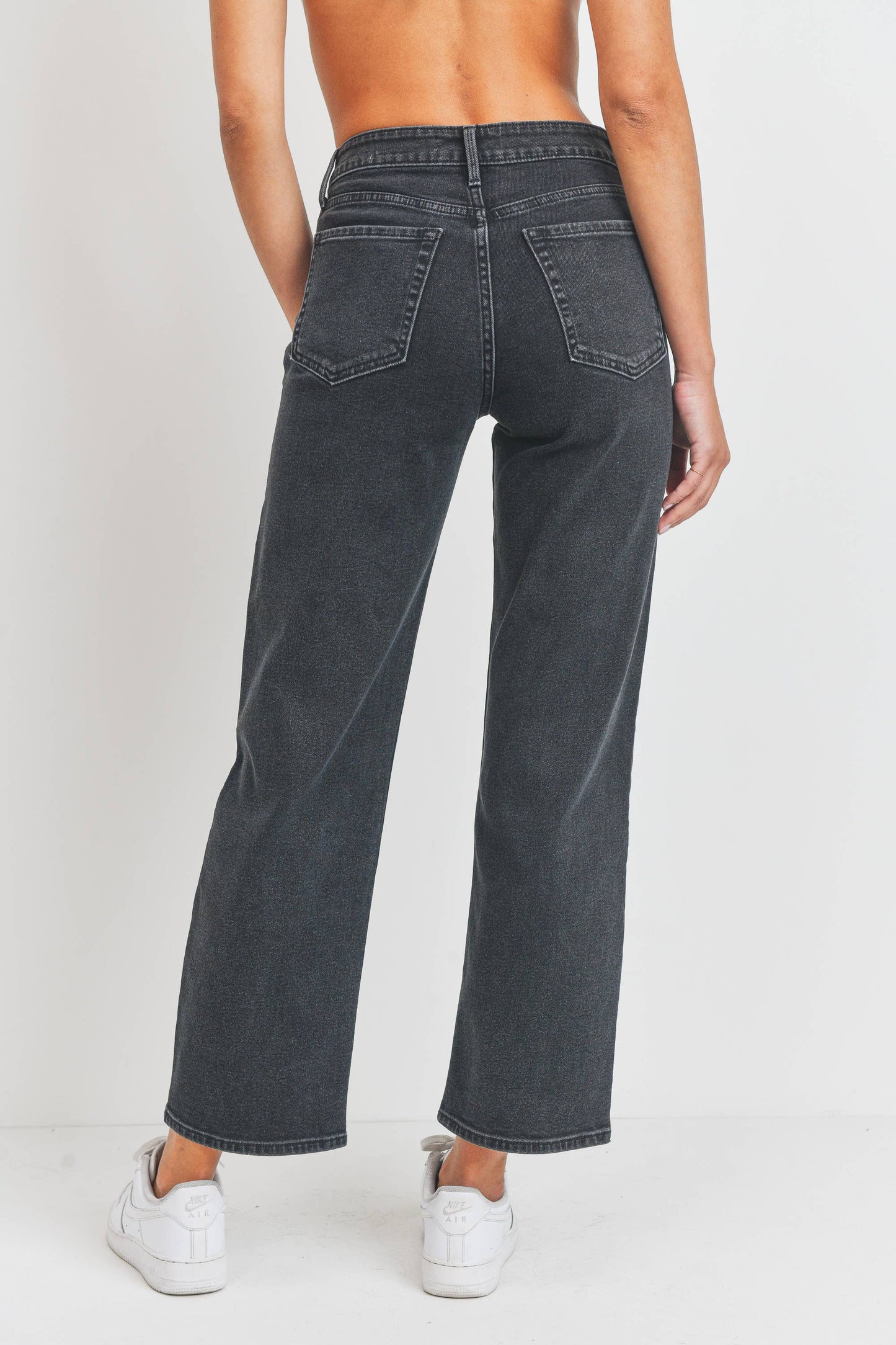 Black Relaxed Jean